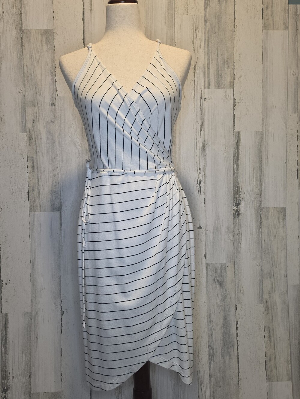41 Hawthorn White & Black Pinstripe Faux Wrap Knit Dress – Women's Medium – NWT
